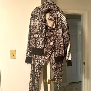 Adidas python jogger set